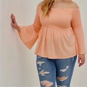 Torrid Peached Babydoll Top, 24. Bell sleeves blouse. Off shoulders.